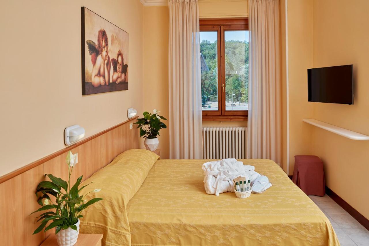 Hotel Plaza Tabiano Terme Zewnętrze zdjęcie