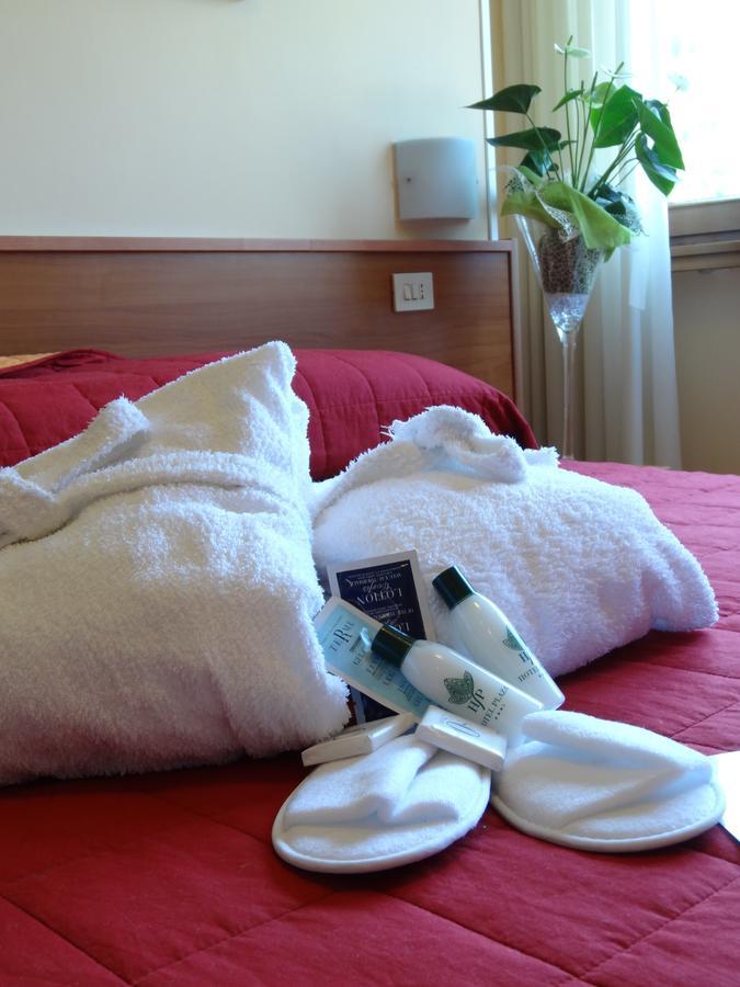 Hotel Plaza Tabiano Terme Zewnętrze zdjęcie